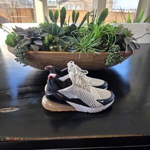 Womens Nike Air Max 270 Sneakers White, Black, and Light Pink. Size 7.5